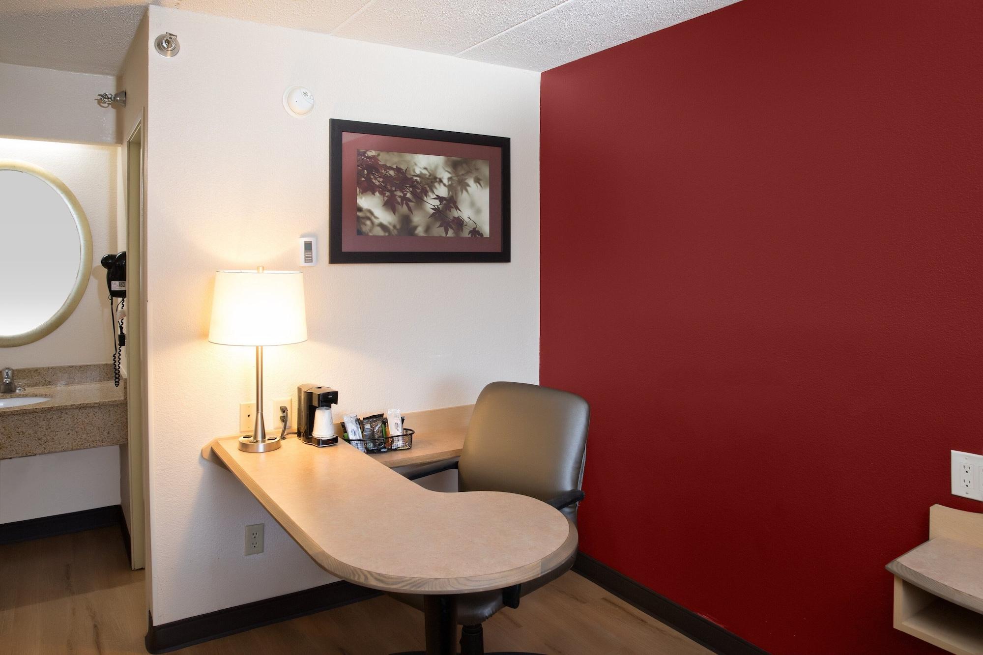 Red Roof Inn Cincinnati Northeast - Blue Ash Buitenkant foto
