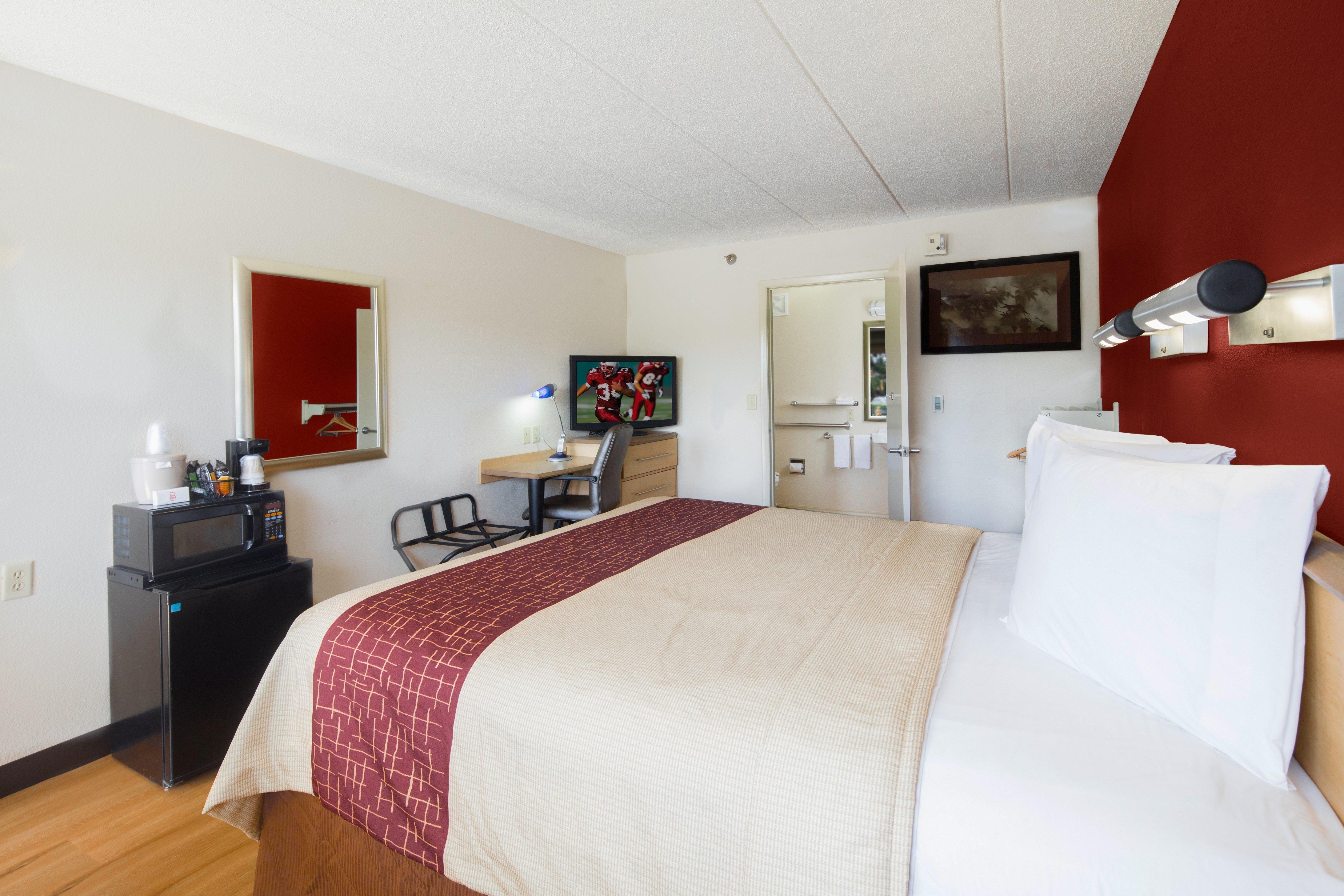 Red Roof Inn Cincinnati Northeast - Blue Ash Buitenkant foto