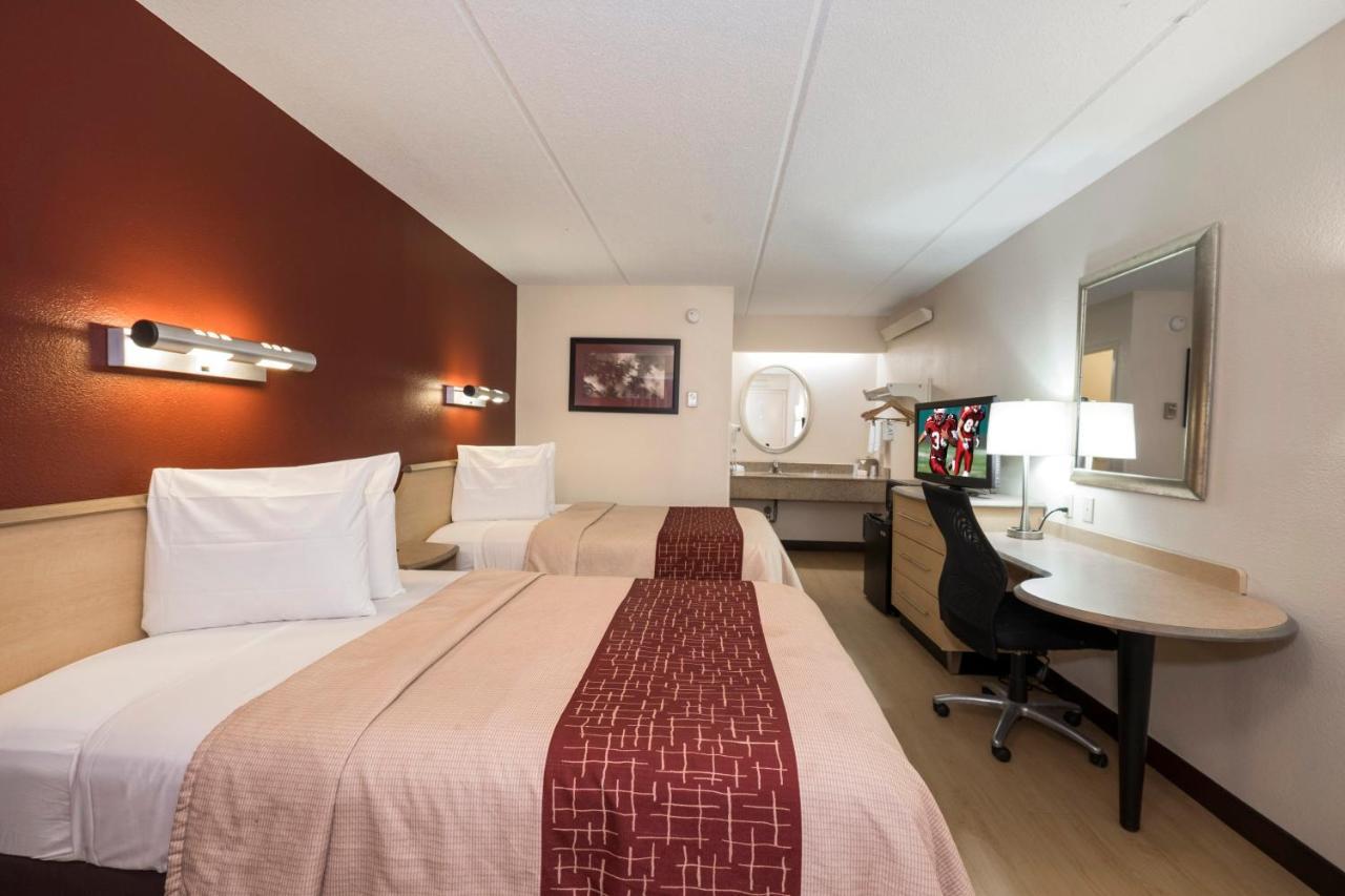 Red Roof Inn Cincinnati Northeast - Blue Ash Buitenkant foto