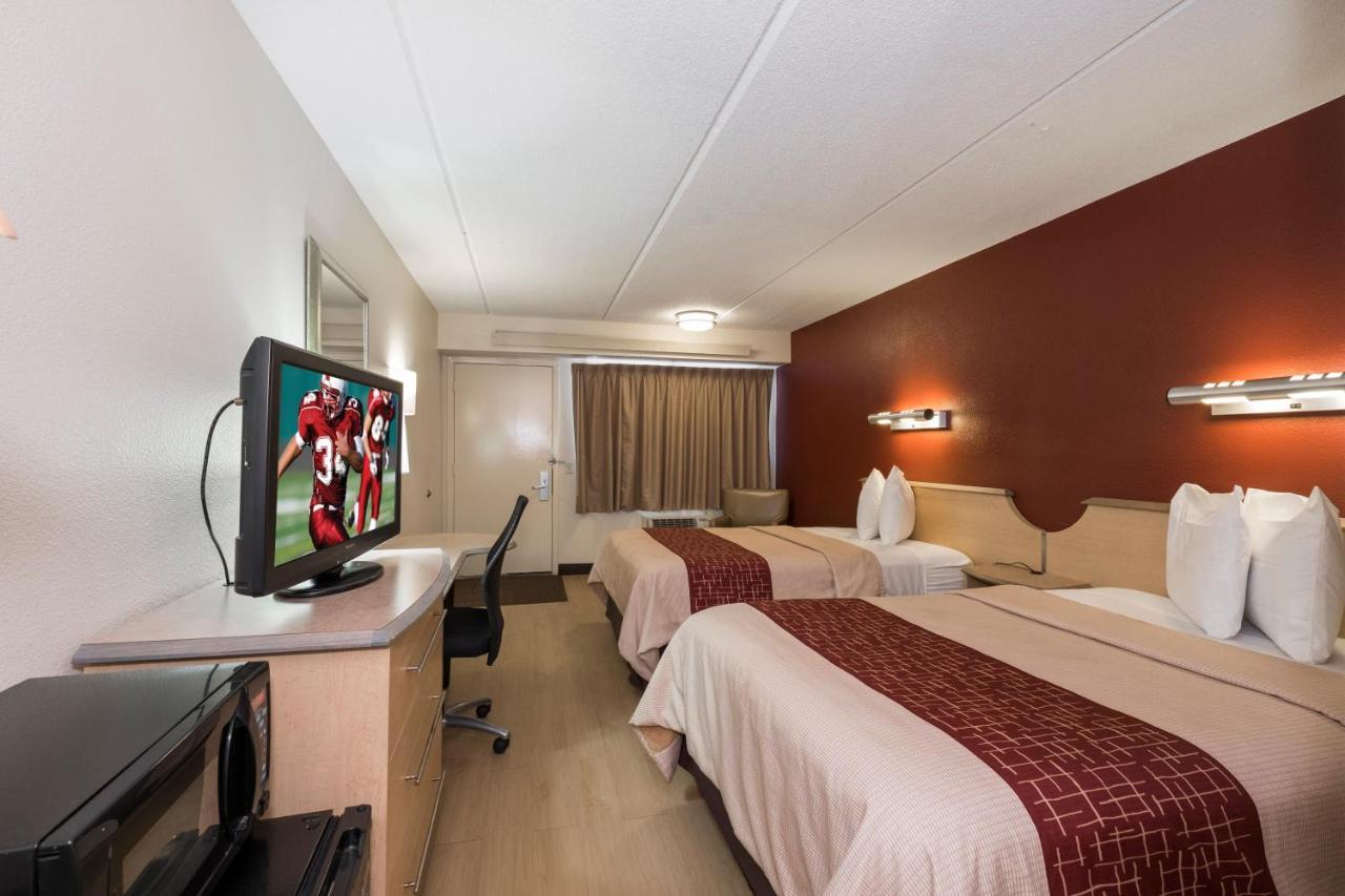 Red Roof Inn Cincinnati Northeast - Blue Ash Buitenkant foto