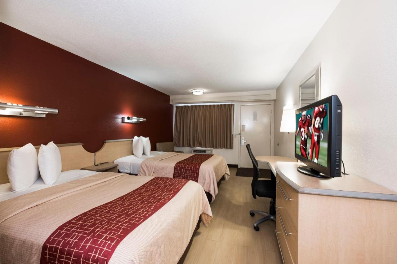 Red Roof Inn Cincinnati Northeast - Blue Ash Buitenkant foto