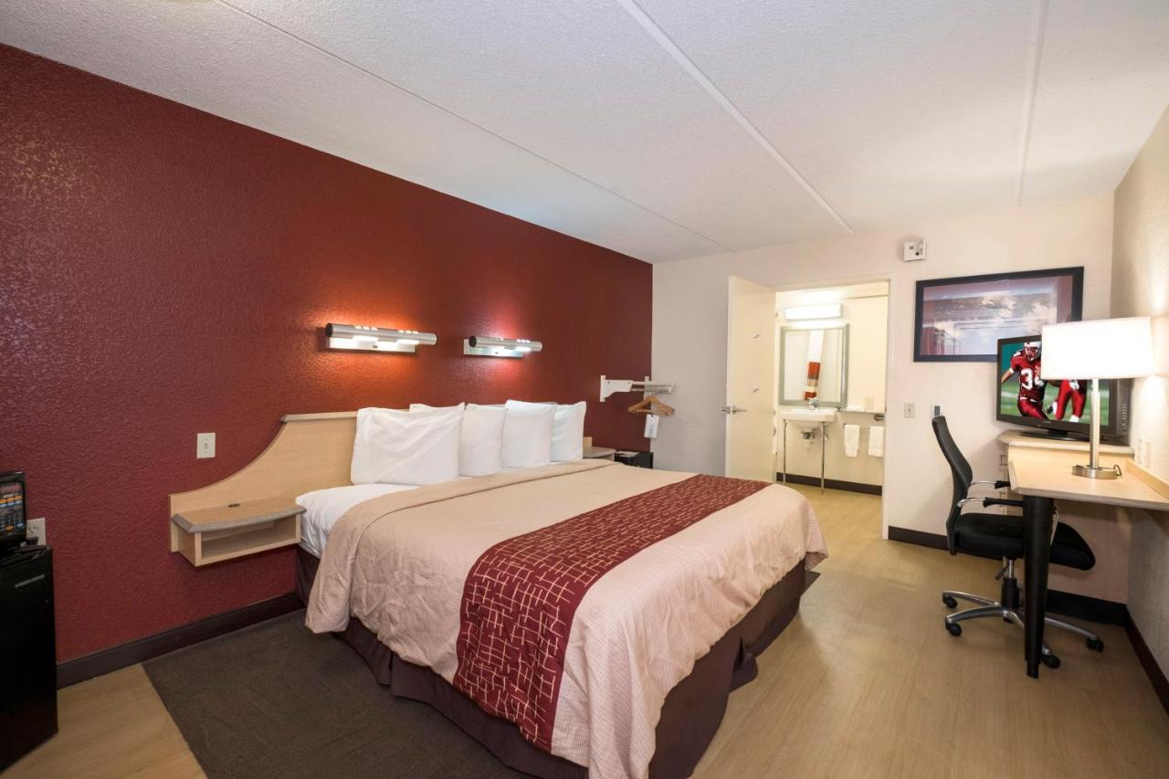 Red Roof Inn Cincinnati Northeast - Blue Ash Buitenkant foto