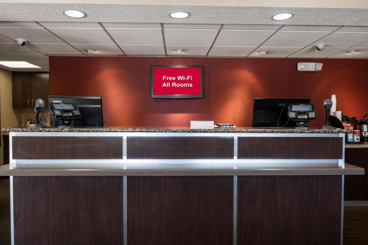 Red Roof Inn Cincinnati Northeast - Blue Ash Buitenkant foto