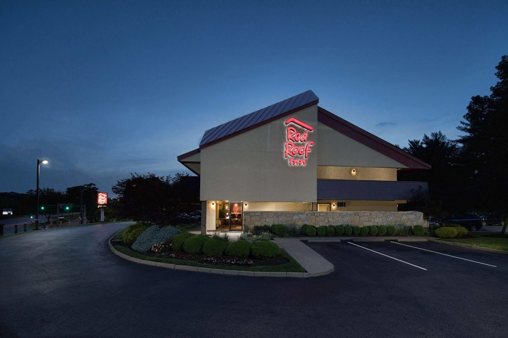 Red Roof Inn Cincinnati Northeast - Blue Ash Buitenkant foto