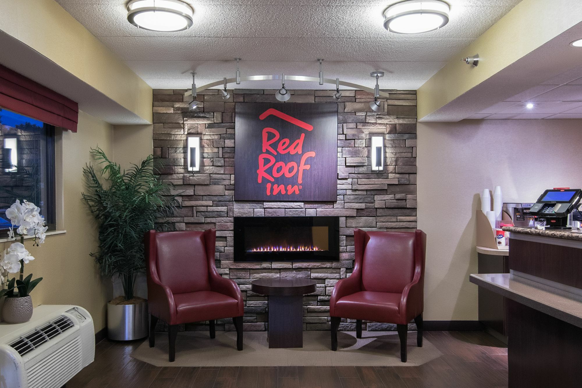 Red Roof Inn Cincinnati Northeast - Blue Ash Buitenkant foto
